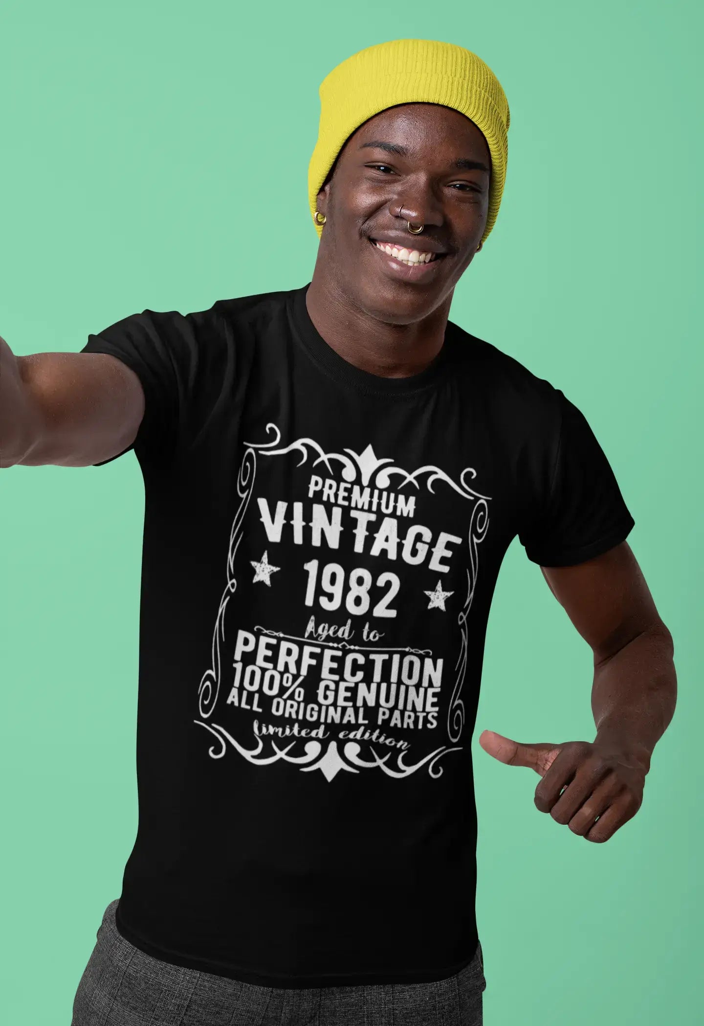 Premium Vintage année 1982, noir, T-shirt à manches courtes et col rond pour hommes, t-shirt cadeau 00347