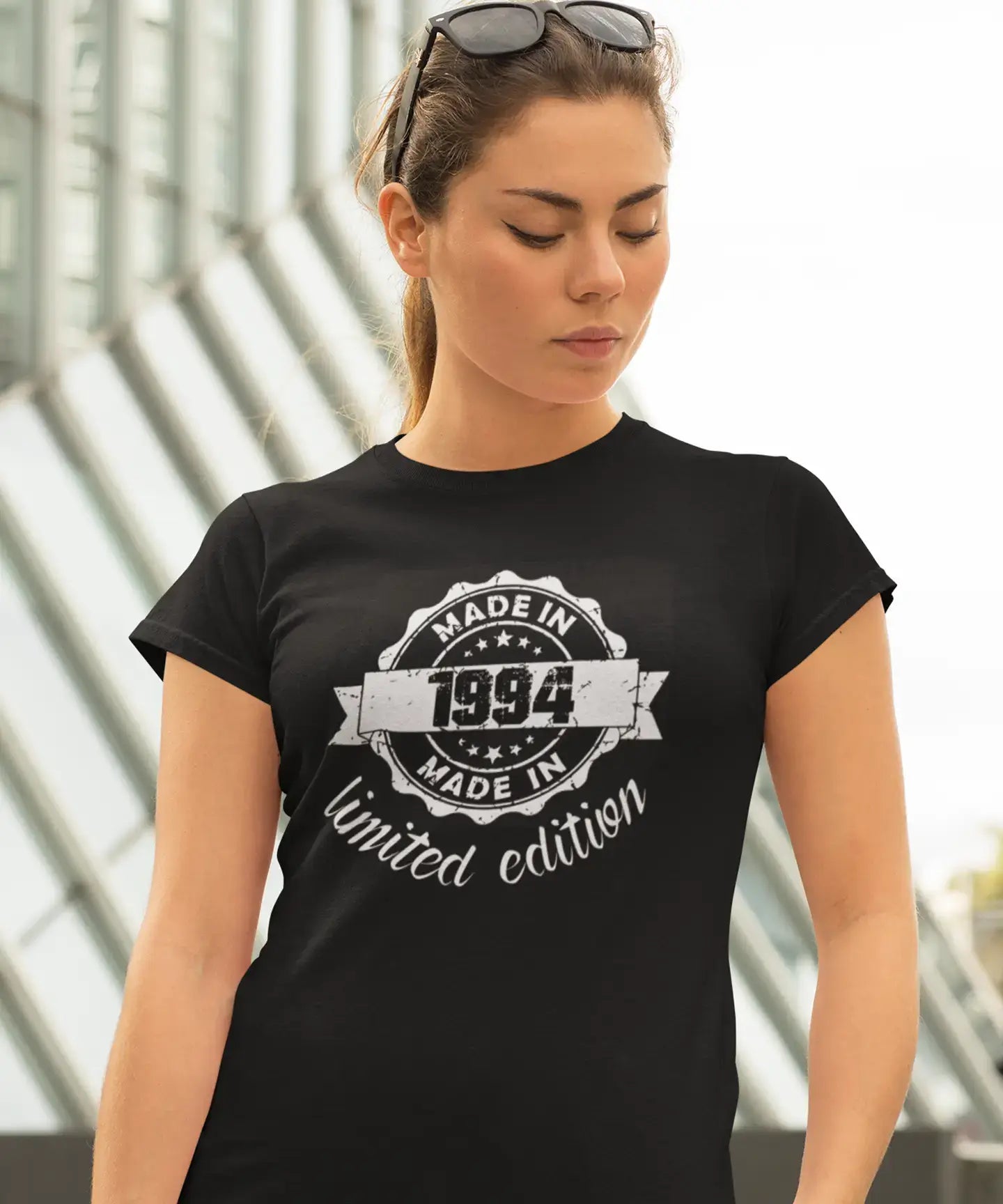 Fabriqué en 1994 T-shirt Femme Édition Limitée Noir Cadeau d'anniversaire 00426