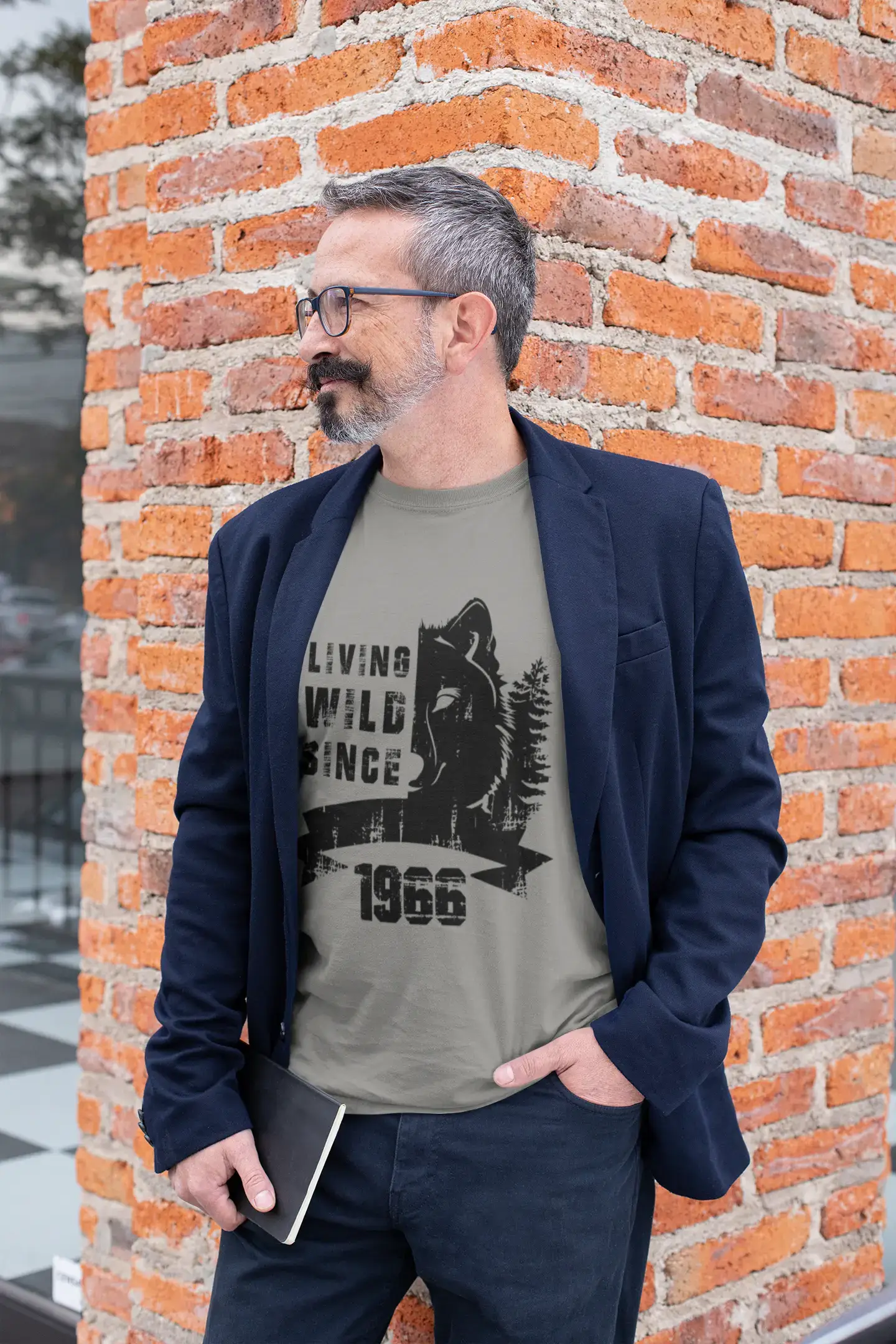 1966, Living Wild Since 1966 T-shirt <span>Homme</span> <span>Gris</span> <span>Cadeau</span> <span>d'anniversaire</span> 00500