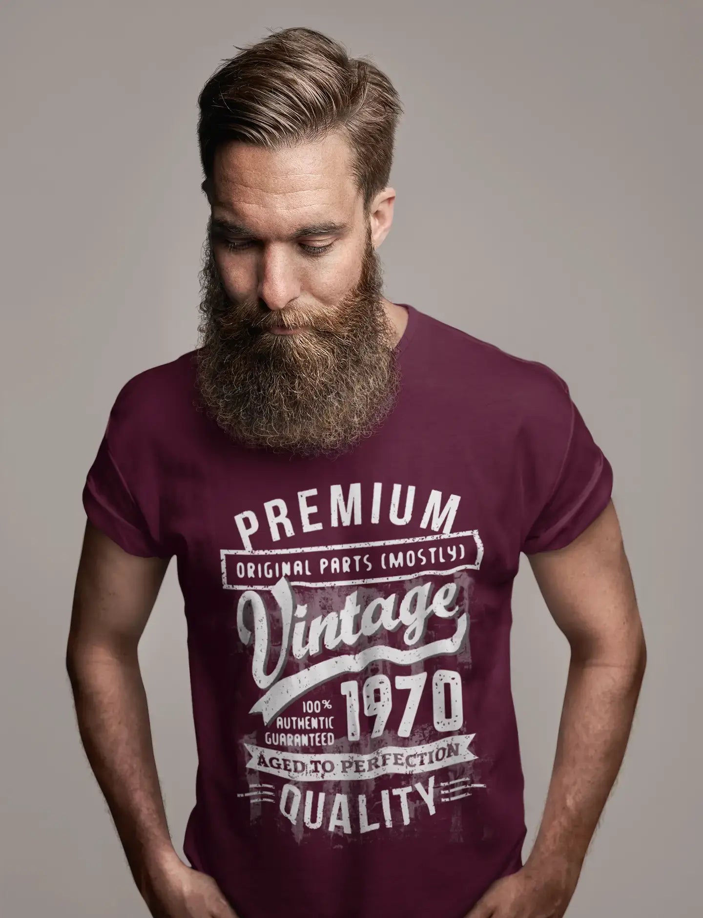 ULTRABASIC - Graphic Men's 1970 Aged to Perfection Birthday Gift T-Shirt
