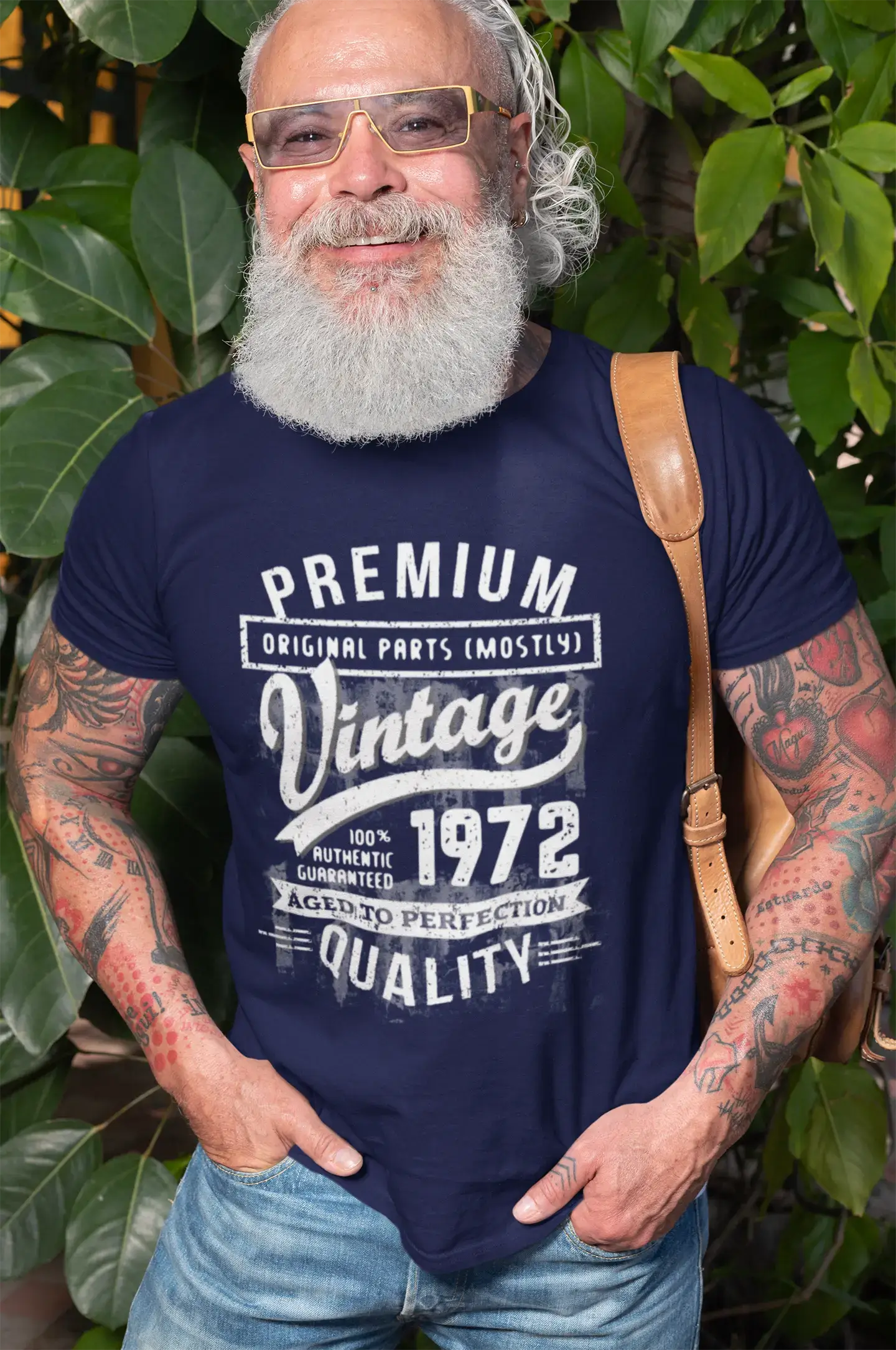 ULTRABASIC - Graphic Men's 1972 Aged to Perfection Birthday Gift T-Shirt