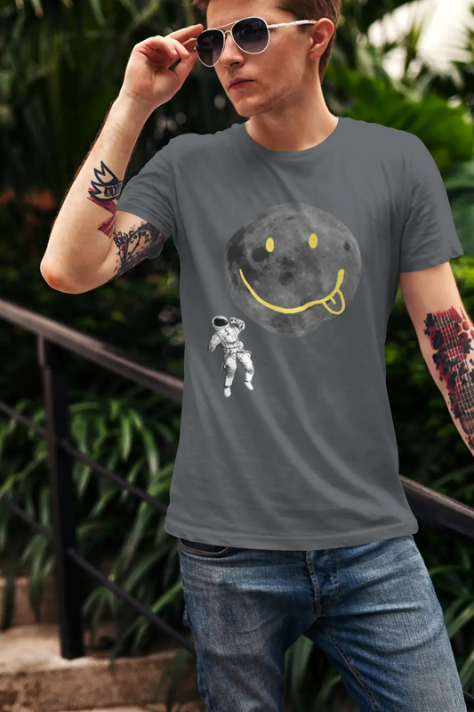 Men's Graphic T-Shirt Smiley Astronaute Idea Gift
