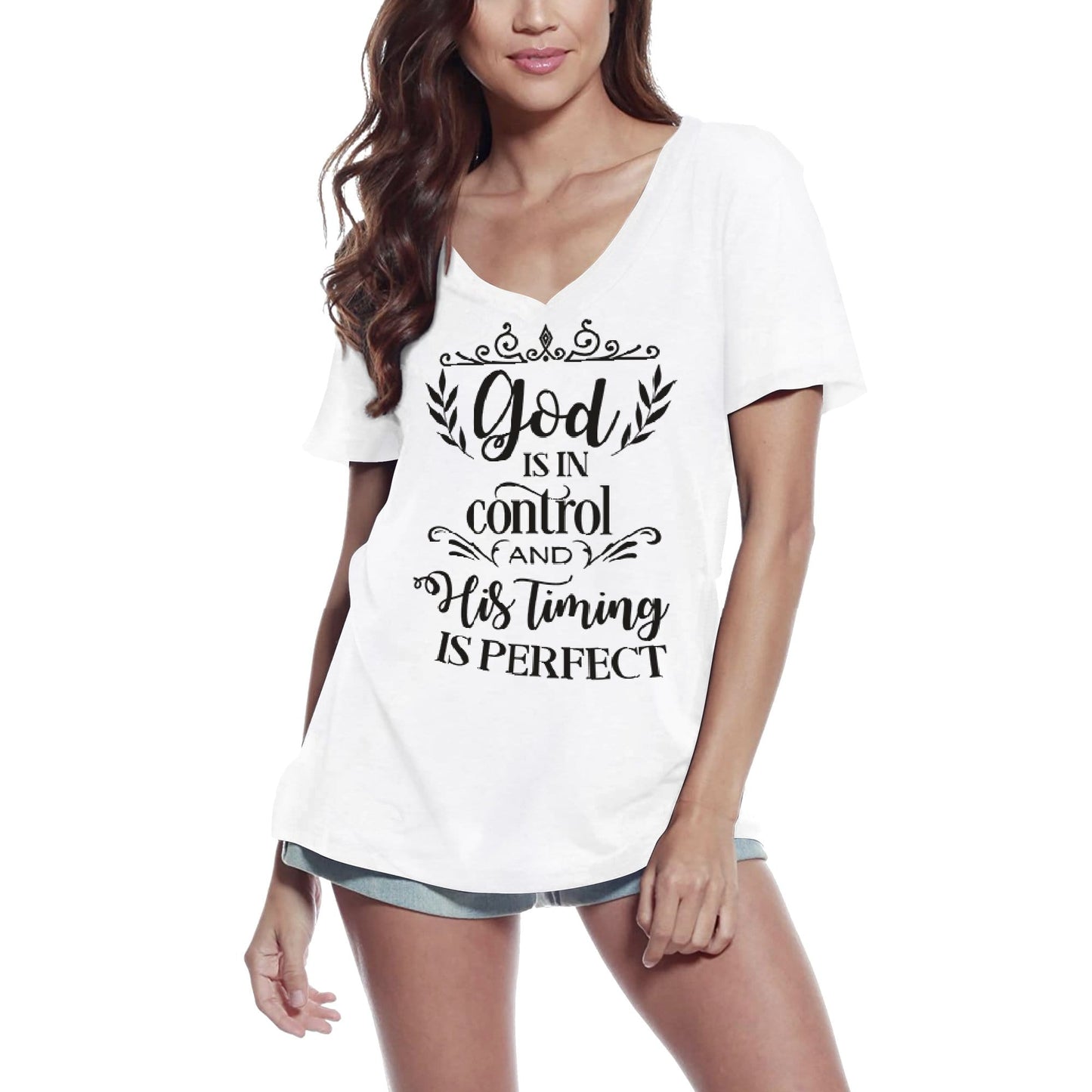 ULTRABASIC T-Shirt Femme Dieu Est Aux Contrôles - T-Shirt Religieux À Manches Courtes Hauts