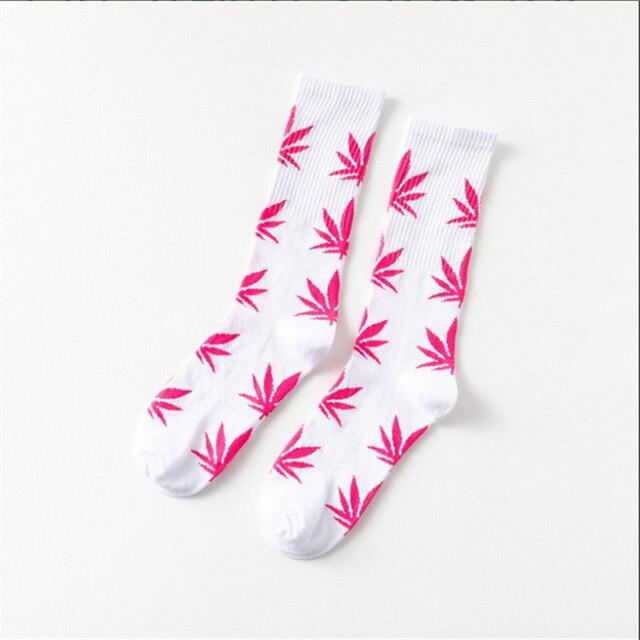 Moda Mulaya chaussettes drôles femmes confortable haute qualité coton heureux feuille de chanvre érable décontracté longue mauvaise équipage chaussette robe Harajuku