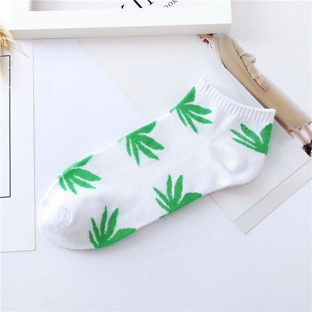 Mode nouveauté hommes chaussettes colorées respirant chaussettes feuille d'érable confortable coton chaussettes courtes Harajuku cadeaux pour hommes