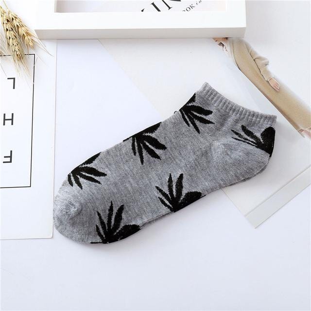 Mode nouveauté hommes chaussettes colorées respirant chaussettes feuille d'érable confortable coton chaussettes courtes Harajuku cadeaux pour hommes