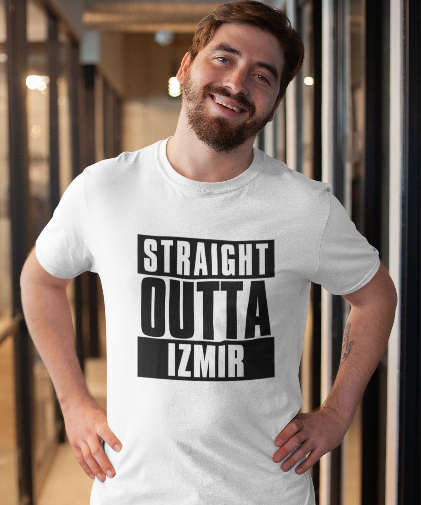 Straight Outta Izmir, Men's Short Sleeve Round Neck T-shirt 00027