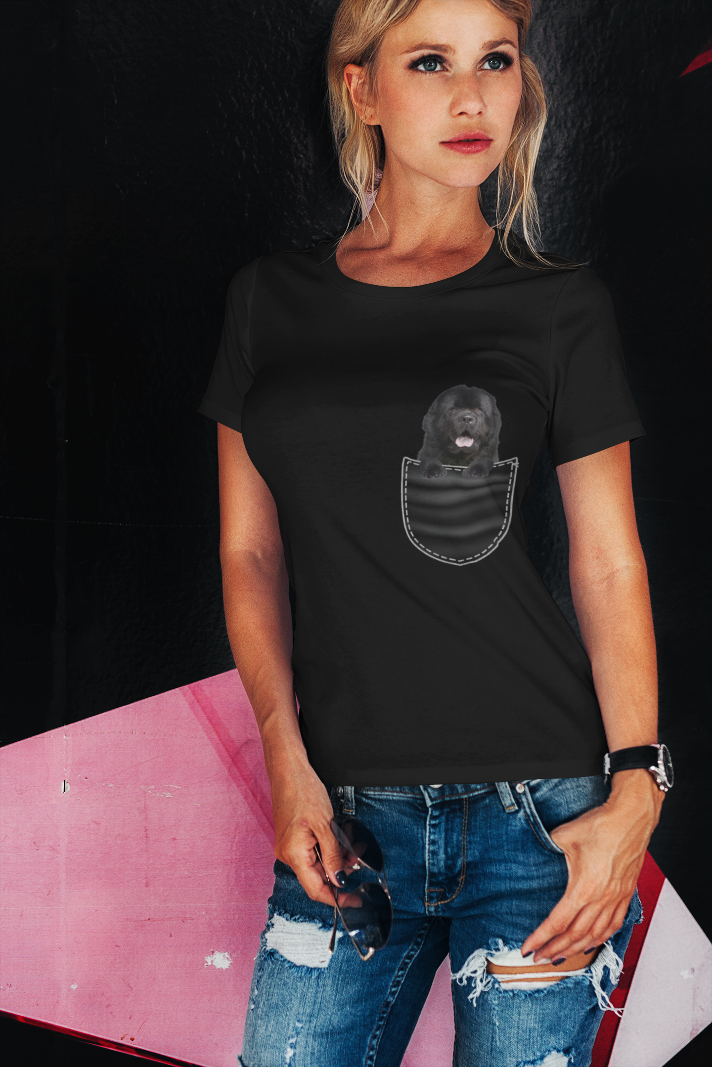 ULTRABASIC Graphic Women's T-Shirt Newfoundland - Cute Dog In Your Pocket
