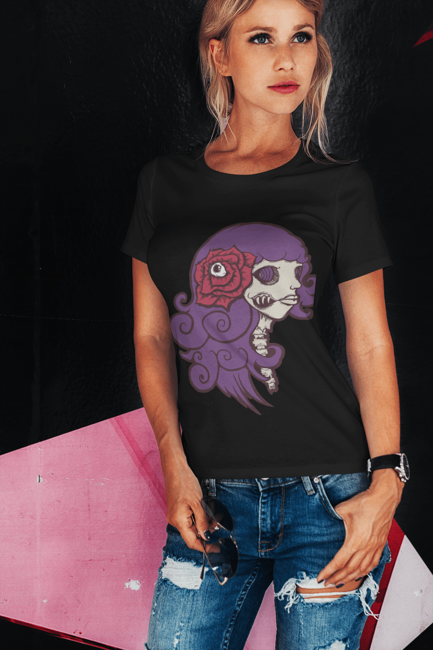 ULTRABASIC Women's Organic T-Shirt - Scary Lady Skull - Skull Shirt for Women