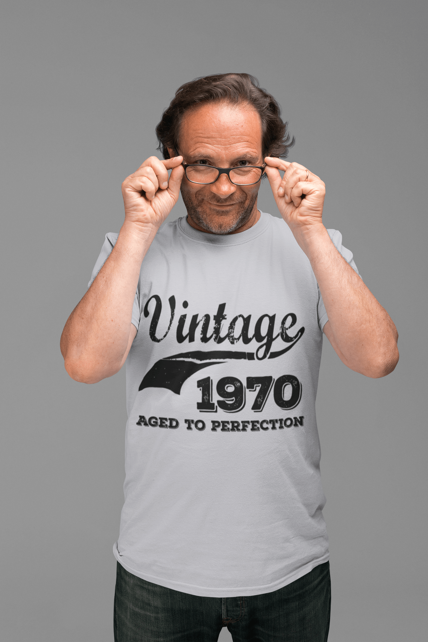 Vintage Aged to Perfection 1970, Gris, T-shirt à manches courtes et col rond pour hommes, t-shirt cadeau 00346