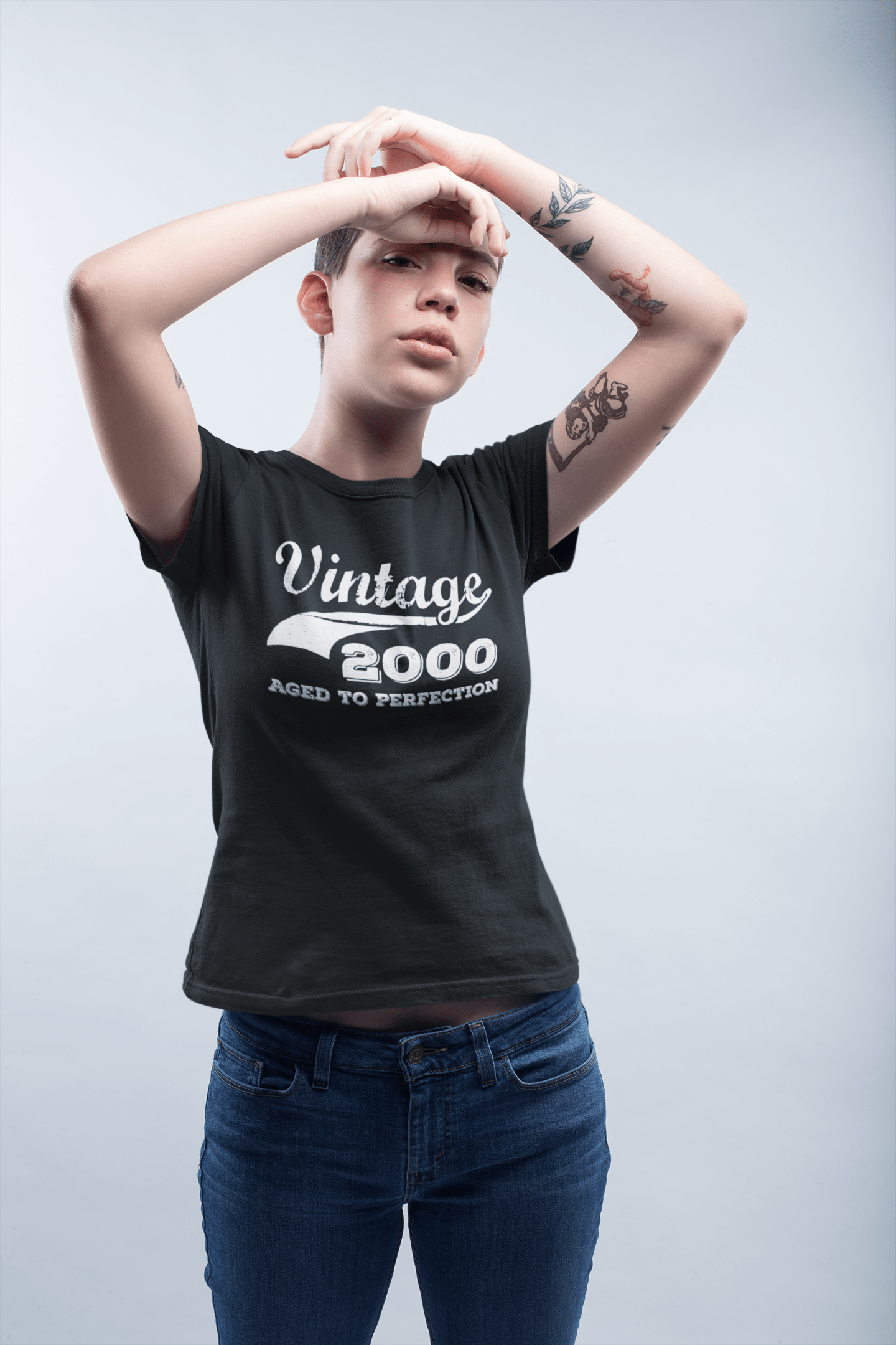 Vintage Aged to Perfection 2000, Noir, T-shirt à manches courtes et col rond pour femmes, t-shirt cadeau 00345